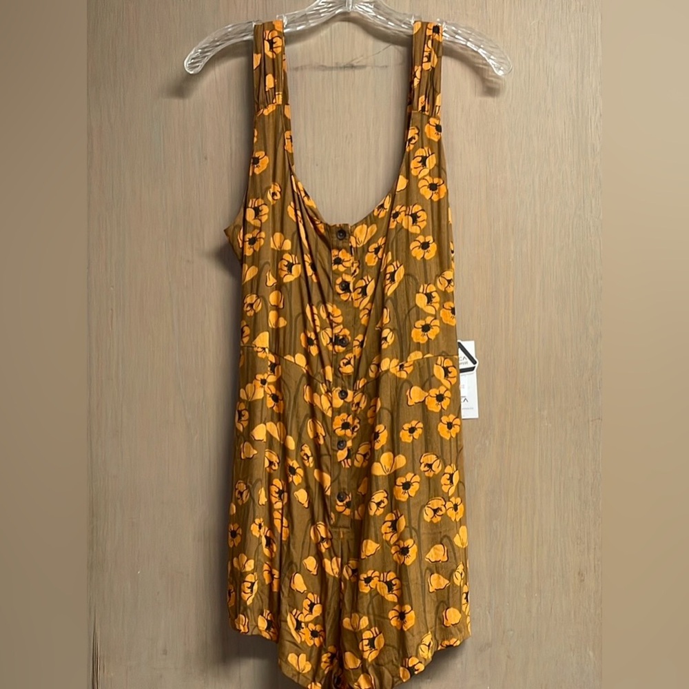 NWT RVCA romper size M